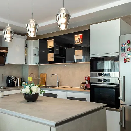 Luxury Sea View Flat With Parking In Briz By Flat Manаger * Варна