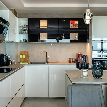 Luxury Sea View Flat With Parking In Briz By Flat Manаger Варна