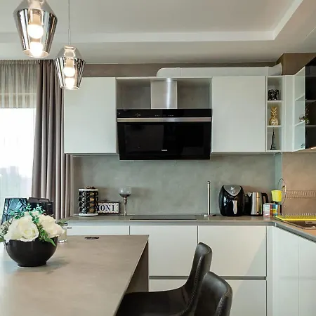 Luxury Sea View Flat With Parking In Briz By Flat Manаger Varna