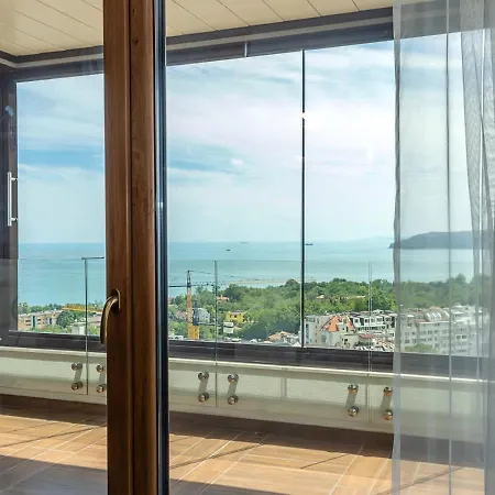 Luxury Sea View Flat With Parking In Briz By Flat Manаger * Варна