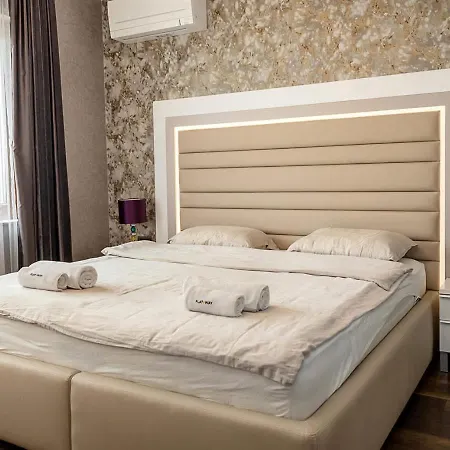 Luxury Sea View Flat With Parking In Briz By Flat Manаger Апартаменти