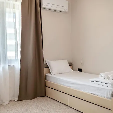 Апартаменти Luxury Sea View Flat With Parking In Briz By Flat Manаger